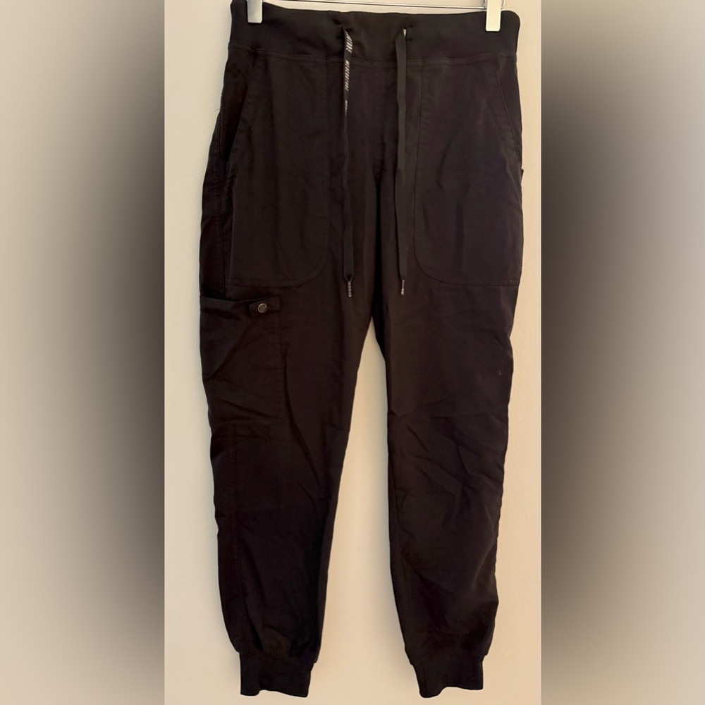 Med Couture Touch Jenny Jogger Yoga Scrub Pants Women’s size XS